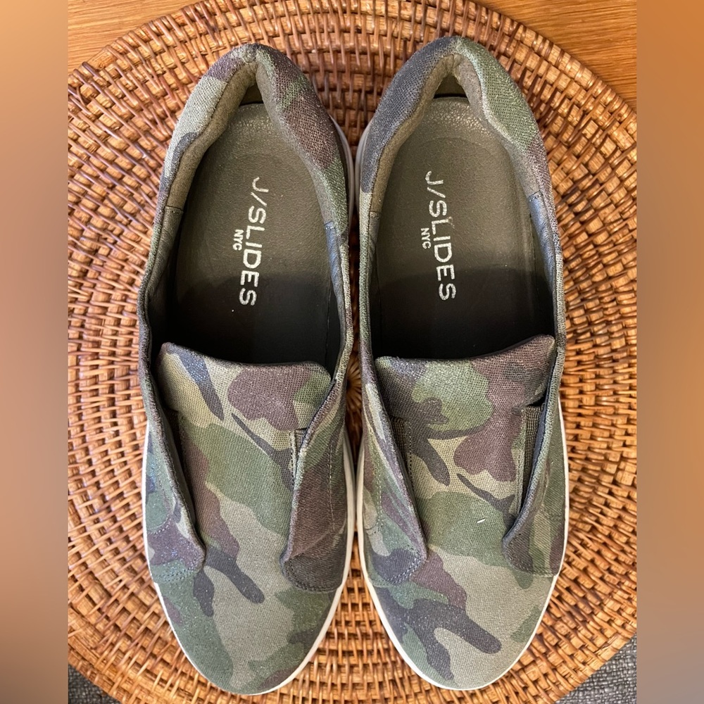 j slides camo
